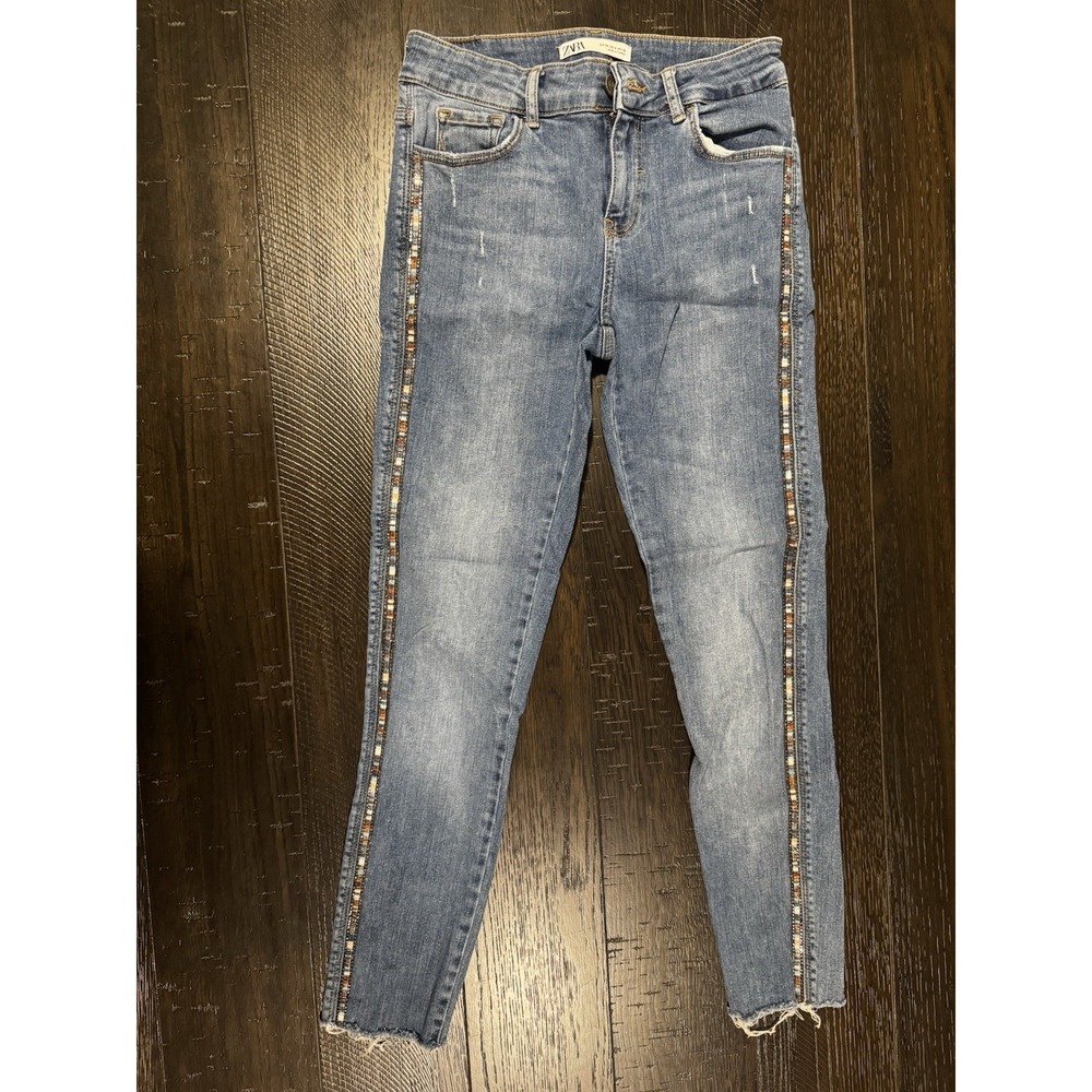 Zara Jeans Beaded Side Strip Raw Hem Slight Distressed Size Medium Wash Size 6